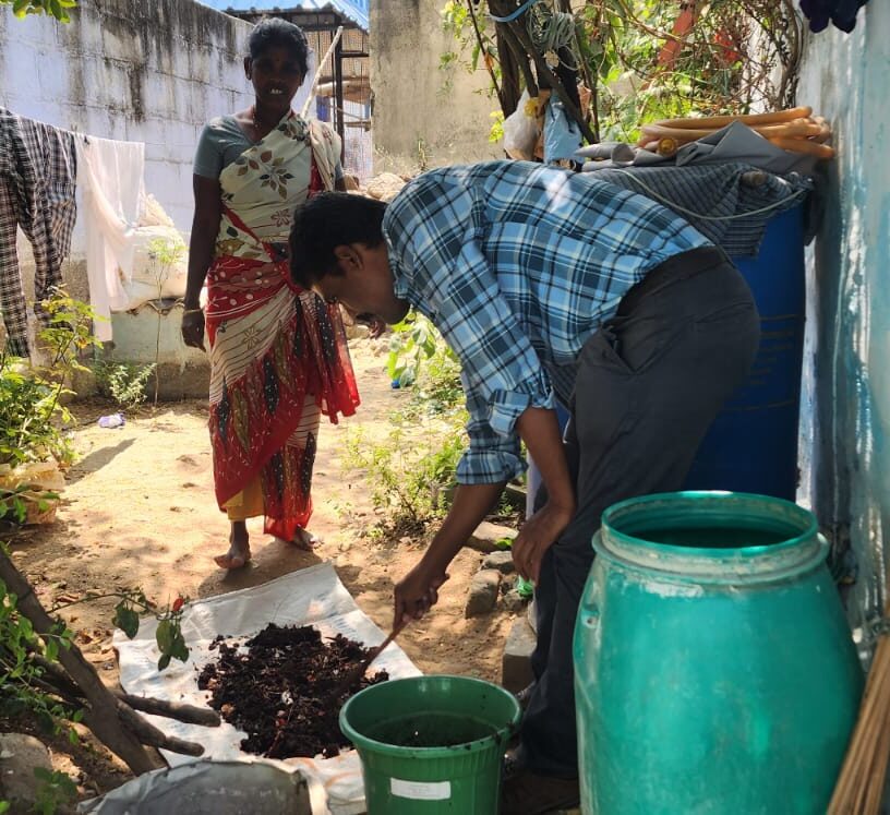 Compost inspection (34)